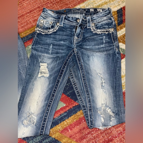 Distressed Miss Me Jeans - Picture 10 of 11
